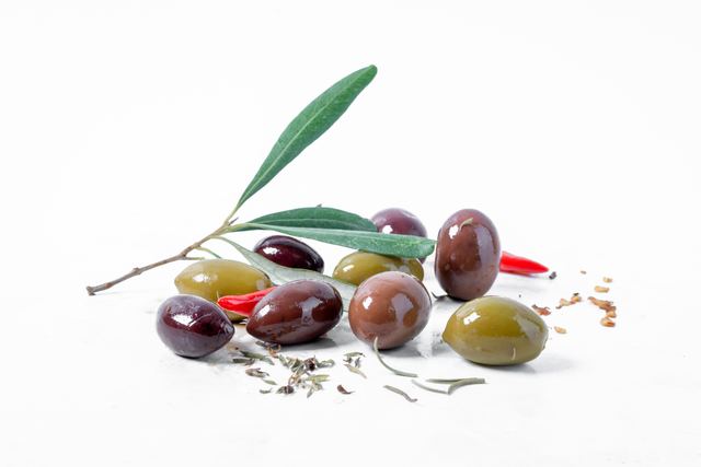 מיקס זיתים יווני בעשבי תיבול