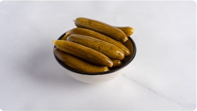 מלפפונים חמוצים גודל בייבי